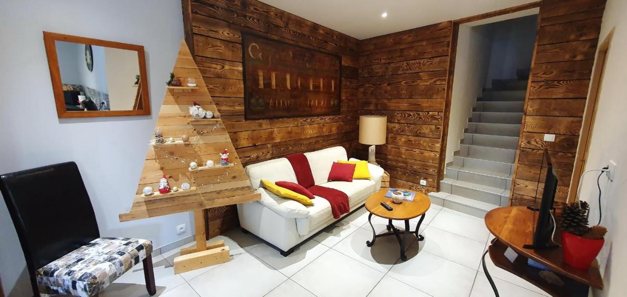Gite Du Cafe Truchet Saint-Pancrace  Екстер'єр фото
