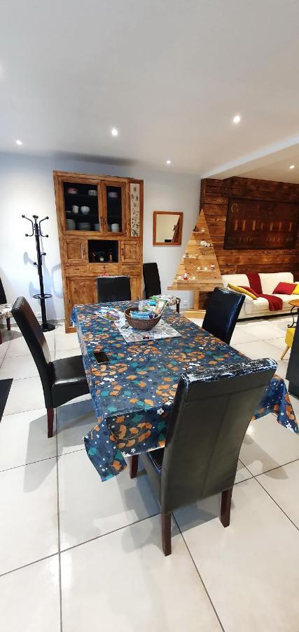 Gite Du Cafe Truchet Saint-Pancrace  Екстер'єр фото